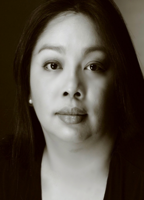 portrait of Chari Arespacochaga