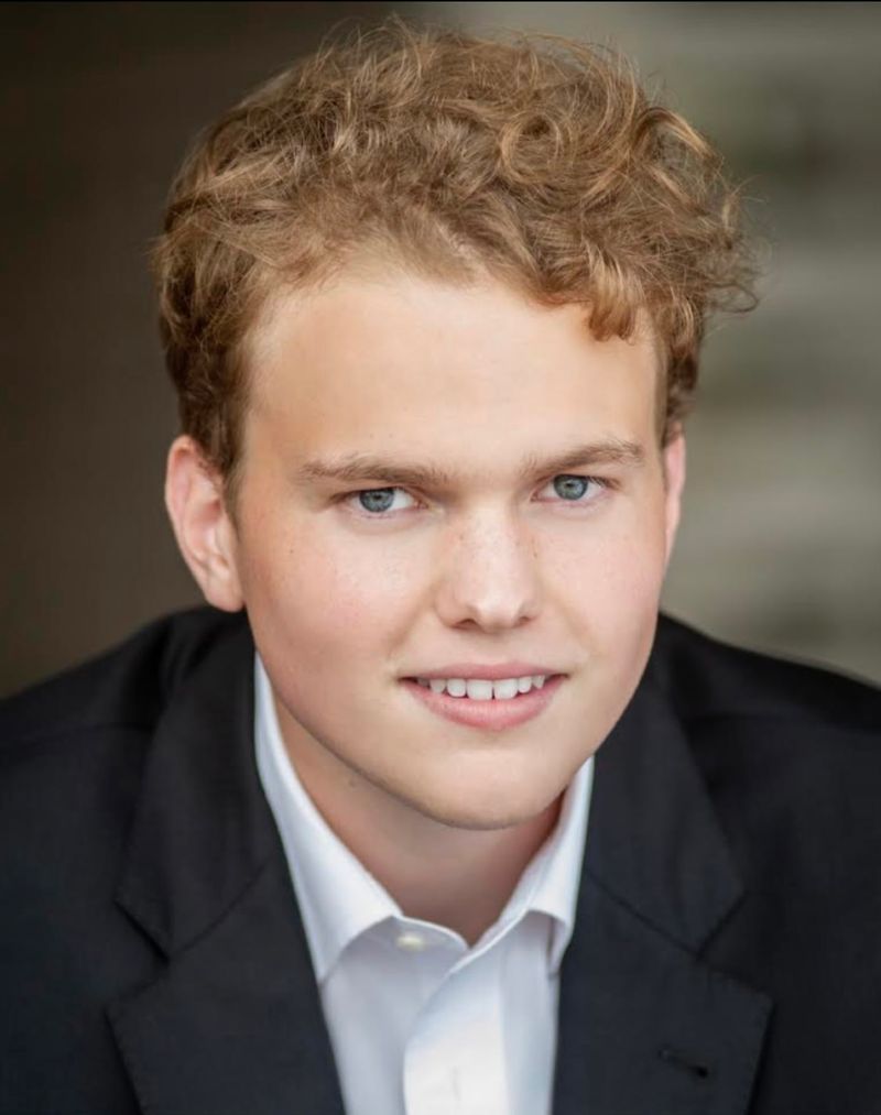 portrait of Charlie Murtha