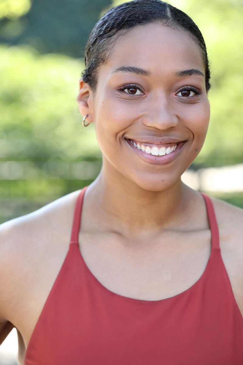portrait of Jmonet Hill