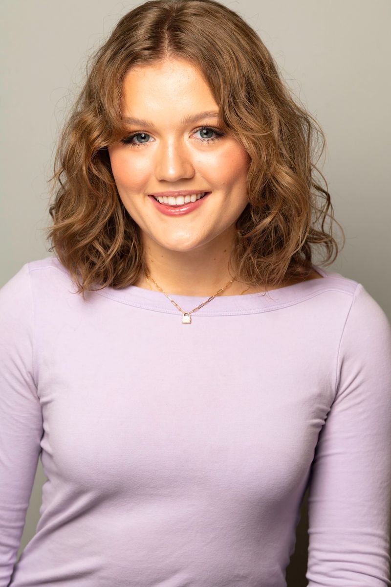 portrait of Lauren Elise Dunn