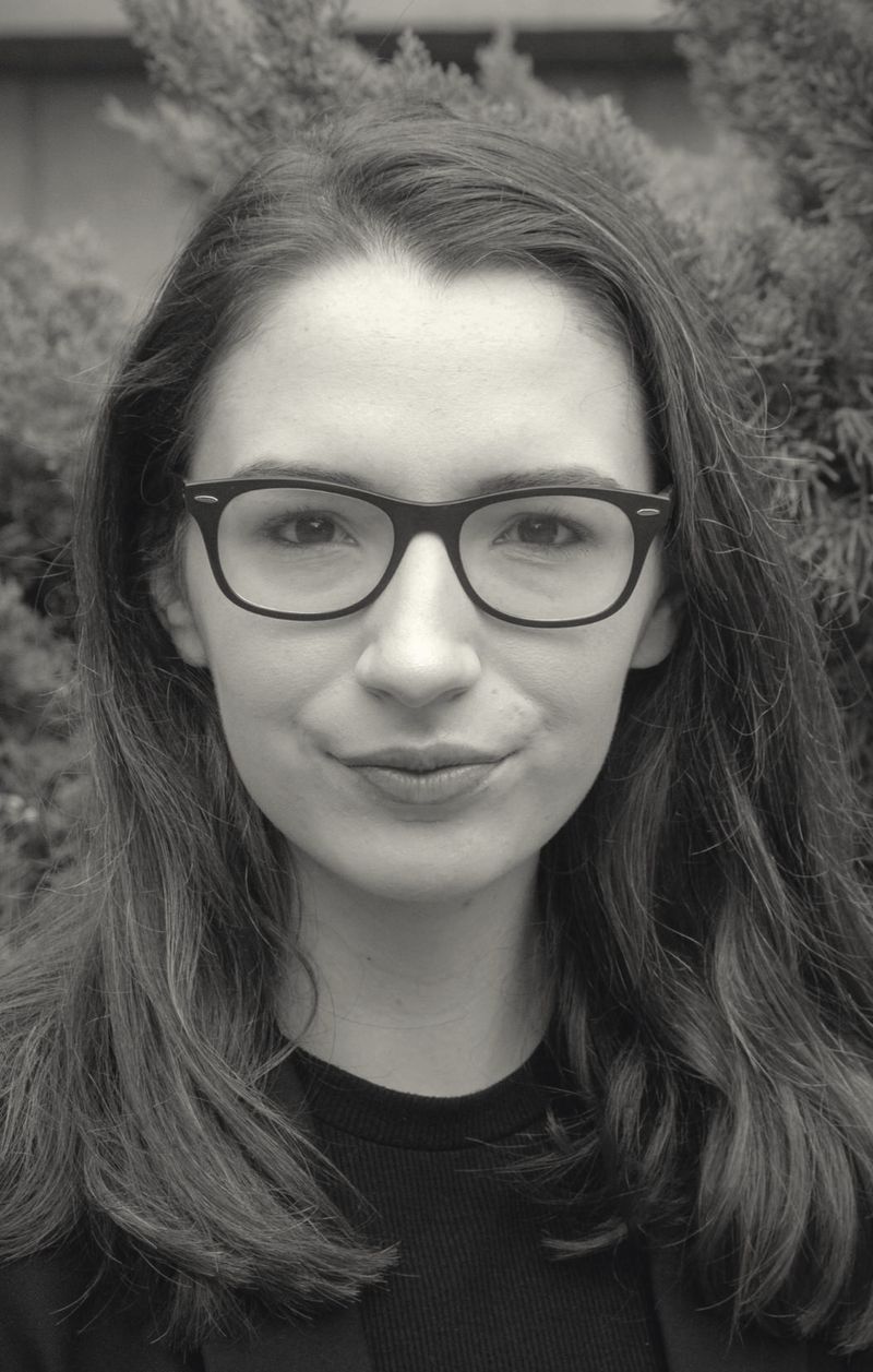 portrait of Sarah Mattis