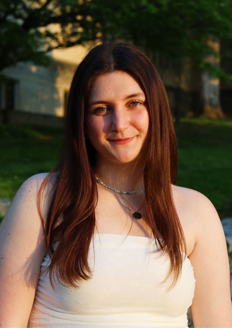portrait of Taylor Blum